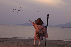 저 인생의 언덕만 넘으면 헤어질 것을...