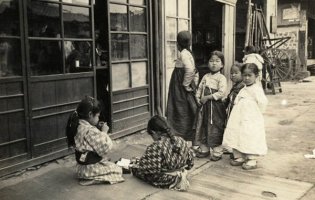 日帝時代韓国子供と日本子供