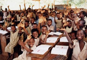 [유니세프U&I] 아프리카에 학교를 지어주세요.