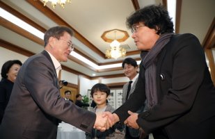 '기생충' 봉준호→박소담, 청와대 초청 오찬..문재인 대통령 격려 [종합]
