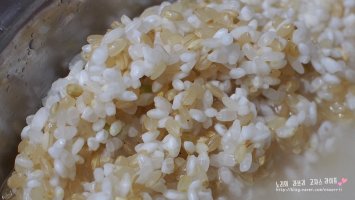 현미 쌀 : 다이어트의 기본이죠♥ 흙애서의 햅쌀로 밥 지어요.
