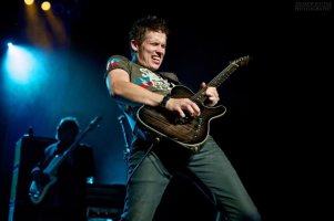 Bluesy 한 날엔 Blues한 곡을, 블루스 보컬 기타리스트 쟈니랭 Jonny Lang