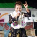 마산 국화축제 박금란(가을이품바)가수 "그집앞" 이미지