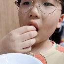 인츄 | 👀 안경 쓰는 둥이들 눈 건강 지키는 법! 어린이루테인 어썸 플로라 루테인 츄 먹이는 후기 💜