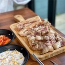 더까망돼지 이미지