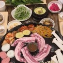 촌돼지솥뚜껑삼겹살