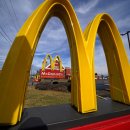 맥도널드앞 이미지