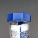 에이오 | 6시간만 담가두면 촉촉한 렌즈 에이오셉플러스 2년 사용 후기