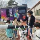 공공도서관 앞 이미지