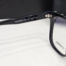 스퀘어 안경 이미지