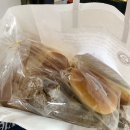 김용현언어연구소 | '김용현 베이커리' 메뉴와 가격! 찍어왔다. (단팥빵...빵 피칸파이 무화과깜빠뉴 버터식빵 후기)/서촌 빵집