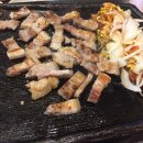 삼삼돌판 생모듬오겹살 이미지