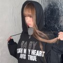 러브이즈 | 감다살 최예나 X 러브이즈트루 콜라보 후드집업, 카드지갑 굿즈 추천 후기