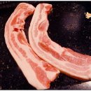 친구와 돌담길 이미지