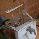 월드마스터 | 공용화장실 세면대 긴급 재고정 후기우드홈마스터 | 인천 중구 월드플라쟈 가구 매장