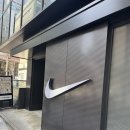 착한운동화 | 나고야 나이키 매장 진짜 크더라, 운동화 좋아하는 남편이라면 저장각인 러닝화 구경 후기