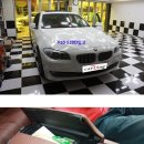 BMW(F10)520D-벨킨충전기 커스텀매립+순정형광각미러+블랙뷰+DR400G시즌2+보조배터리+상시전원 이미지