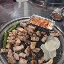 찐 삼겹살 | 경희대맛집 회기돈 | 역대급 고기 퀄리티에 반하고 온 회기동삼겹살 찐 후기