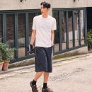 에스.리(S.LEE) | 무신사 기본템 추천 커플티로 찰떡인 LEE 리 로고 반팔티 입어봤어요