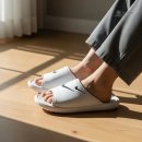 주-001-군청앞2 | 나이키 마인드 001 슬리퍼, 뇌과학의 비밀과 솔직 후기