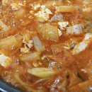 별난유통 | 안성 공도 맛집 별난돼지 김치찌개&뒷고기｜끓일수록 진해지는 김치찌개 내돈내산