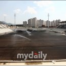 창원축구센터 하프돔구장 이미지