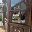 솔트P소금찜질방 | 수원 행궁동카페 솔트팩토리에서 소금버터빵 먹어본 후기