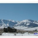 산 아래 이미지