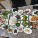소나무집펜션민박 | 신시도일번지펜션 밥 주는 민박집 솔직 후기