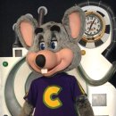 have you ever been to chuck e cheese ? 이미지