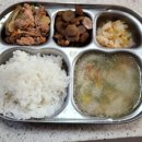 11월25일-백미밥,황탯국,돼지고기양팝볶음,우엉김치,백김치 이미지