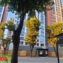 브라운스톤 앞 버스정류장 이미지