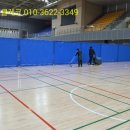 금산종합체육관 강당 | 광주 체육관청소 전문｜바닥 왁스작업으로 체육관 바닥 완벽 복원 전문장비와 목재전용 세정제와 목재...