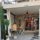 거리로L | 용산땡땡거리 대형카페 추천 l 카페슈스 후기