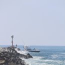 아침 산책 - The Wedge/West Jetty view in Newport Beach, CA [8:30 A.M., July 20, 2017 - PDT] 이미지
