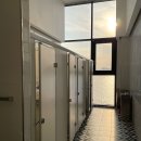 메가박스 앞 화장실 이미지