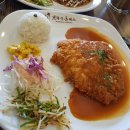 브라운 돈가스 이미지