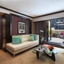 Hotel 월 이미지