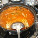 누름돌생고기김치찌개