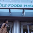 Whole Foods는 운영을 단순화하기 위해 수백 가지 역할을 줄였습니다. 정리 해고는 매장이나 유통 센터 역할에 영향을 미치지 않습 이미지