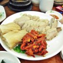 놀부보쌈과 돌솥밥 이미지