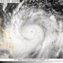 북상중인 제 17호 태풍 즐라왓(JELAWAT) 매우강한 중형태풍으로 발달. 이미지