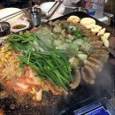 황소곱창 한판구이 이미지