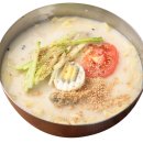 여름의 대표 별미, 집에서 만드는 정통 콩국수 레시피와 건강 이야기