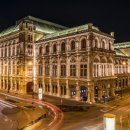 유럽 도시에 흐르는 클래식 음악 이미지