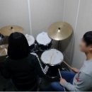 누구나 연주하는 드럼 이미지