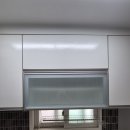 예일아트빌 | 주방 상부 수납장 유리문 파손 교체 시공