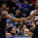 Latest News Reading 이미지