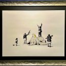 뱅크시(Banksy) - 바깥이 안보다 더 낫다(Better Out Than In):(2-1)