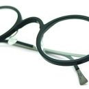 밝은안경 이미지